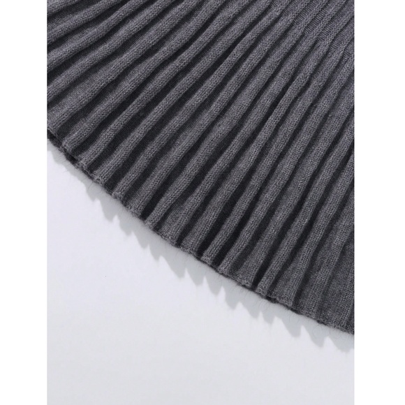Grey Knit 2 Piece Set Turtleneck Sweater And Pleated Mini Skirt - Picture 8 of 11